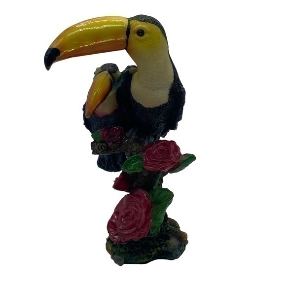 Belize Toucans with Roses Resin Figurine - Picture 1 of 8